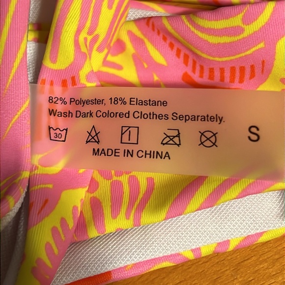 A Cute Bikini Bottom Size Small for this upcoming summer a day at the beach - Picture 7 of 9